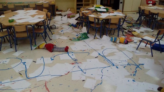 Destrozos en el colegio público Doctor Thebussem en Medina Sidonia