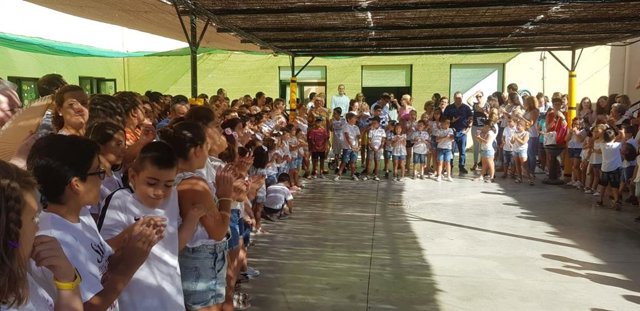 Una de las escuelas de  verano apoyadas por la Diputación.