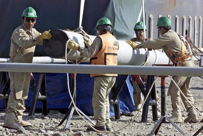    Perú está evaluando la limitación de la empresa española líder en gas natural Enagás, para participar en una nueva licitación del gasoducto del sur, debido a que integraba el consorcio liderado por la constructora brasileña Odebrecht que tenía a carg