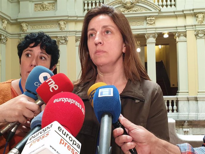 La portavoz de Podemos, Lorena Gil.