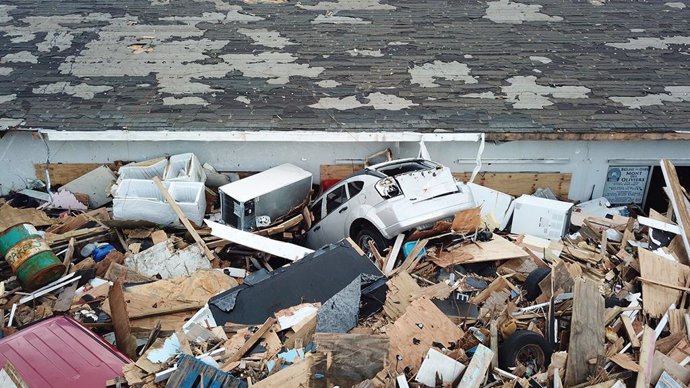 Clima.- Asciende a 43 el número de muertos en Bahamas por el paso del huracán 'D