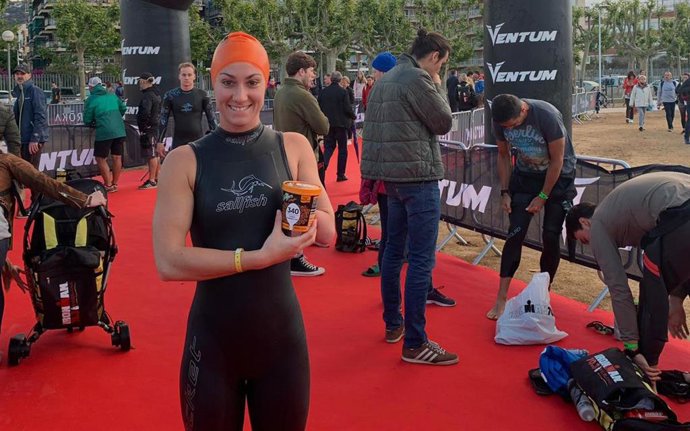 Imagen de la nadadora paralímpica Sarai Gascón