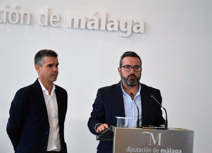 Los diputados provinciales del PSOE José Bernal y Manuel Chicon
