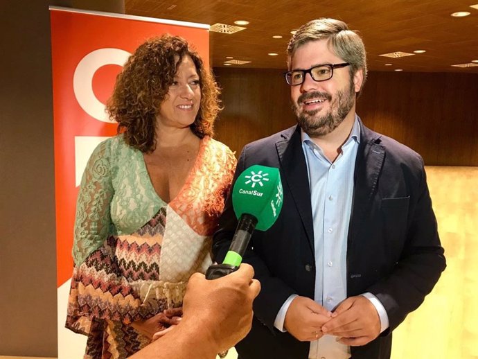 El secretario de Organización de Ciudadanos y diputado en el Congreso por Granada, Fran Hervías, atiende a medios