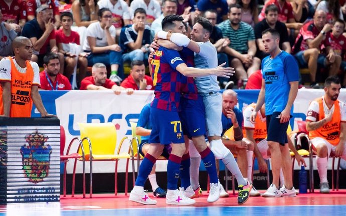 Los jugadores del Bara celebran un gol en la Supercopa de España 2019.