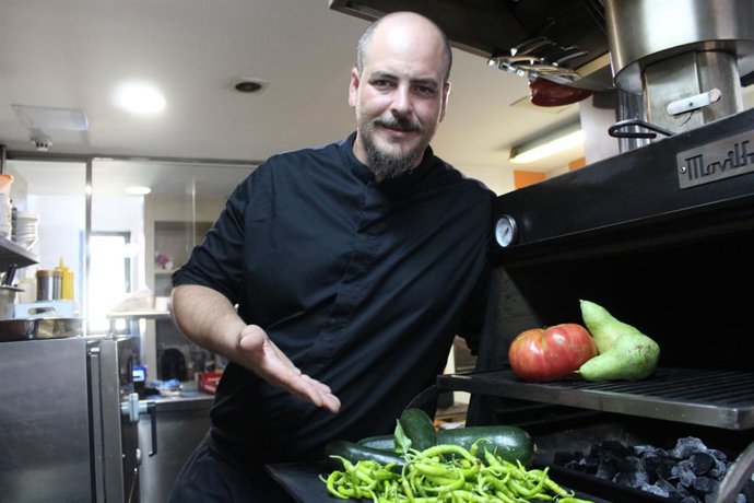 La cocina de kilómetro cero y con ahumados naturales se abre paso en La Rioja co