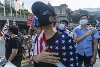 Nuevos disturbios entre Policía y manifestantes en Hong Kong