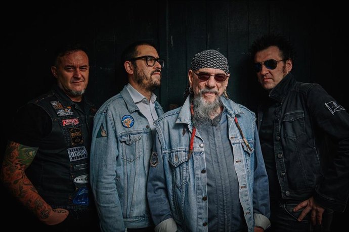 El Drogas lanza el 4 de octubre su nuevo disco 'Solo quiero brujas en esta noche sin compañía'