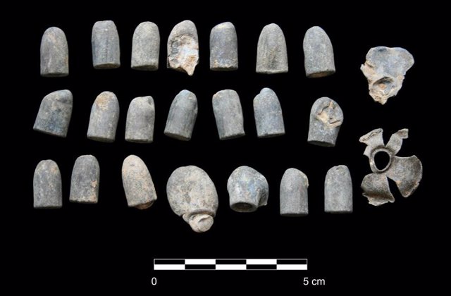 Proyectiles recuperados en 1991 en el atrio del dolmen de Menga