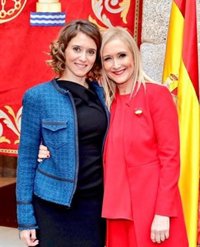Cifuentes dice que tiene "un gran cariño personal" a Díaz Ayuso, a quien considera "como una hermana pequeña"