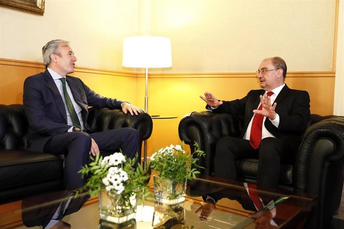 El presidente del Gobierno de Aragón, Javier Lambán, y el alcalde de Zaragoza, Jorge Azcón