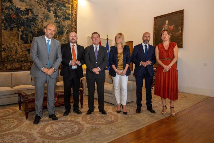 Reunión entre el presidente regional, Emiliano García-Page, y Cs Castilla-La Mancha.