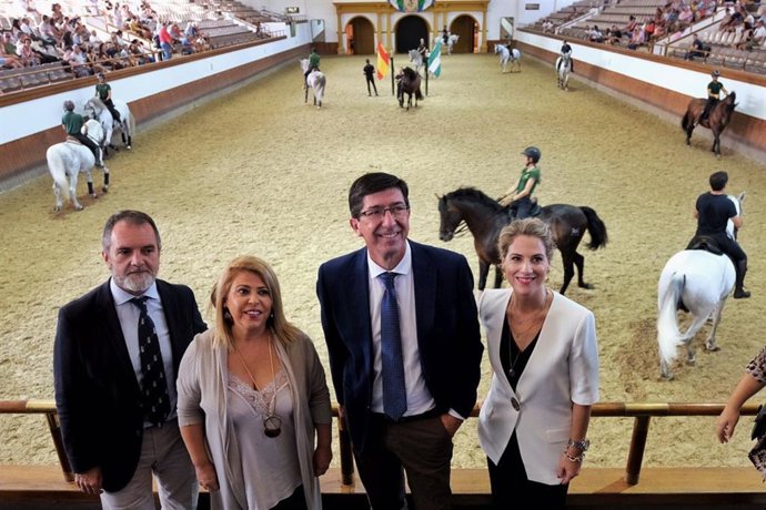 Juan Marín en la Escuela de Arte Ecuestre
