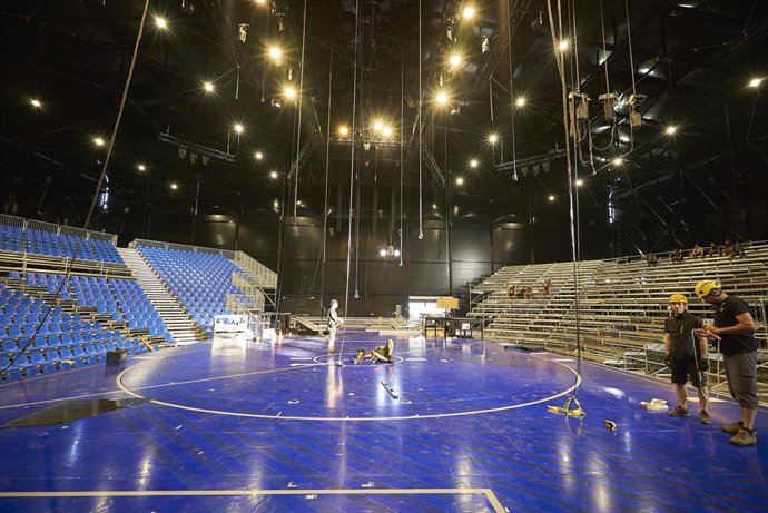Construcción de la obra 'Messi10' de Cirque du Soleil en Barcelona