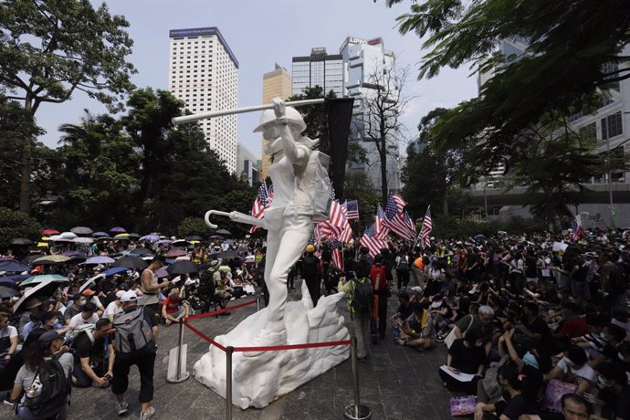 China.- El Gobierno de Hong Kong llama a otros países a no interferir en sus "as