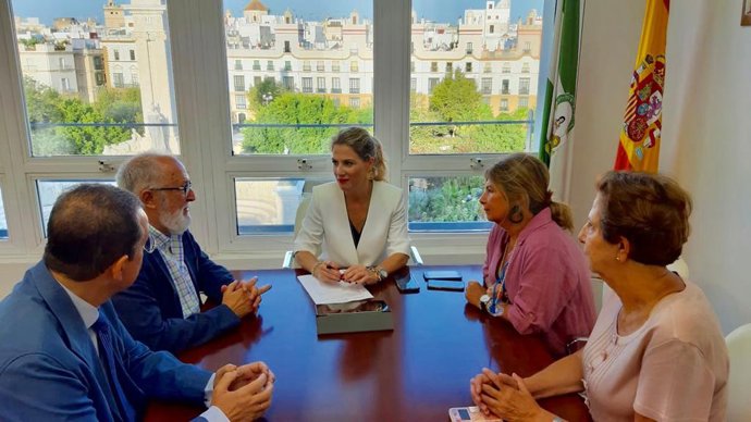 Nota De Prensa, Audio De La Delegada Del Gobierno Ana Mestre Y Foto (La Junta Y El Colegio De Médicos Unen Sus Esfuerzos Para Combatir Las Agresiones A Los Profesionales Sanitarios)