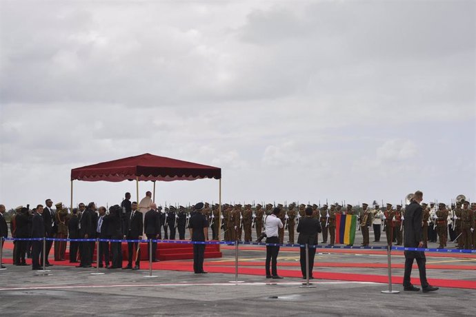 Sept 9, 2019 - Mauritaus: Pope Francis idurign Welcome Ceremony at the Airport of Port Louis. (CPP/CONTACTO)