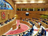 Las normas parlamentarias que regulan uso de salas e indumentaria, aprobadas solo con los votos del PP