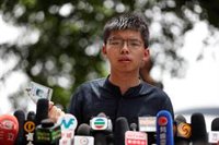 El prominente activista prodemocracia Joshua Wong compara Hong Kong con el Berlín de la Guerra Fría