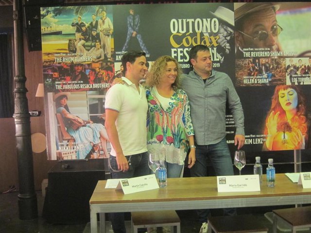 Martín Calviño, María Garrido y Javier Freire en la presentación del Outono Códax Festival en Santiago