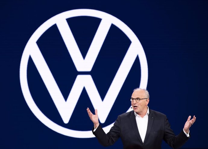 10 September 2019, Hessen, Frankfurt/Main: Member of the Board of Management of the Volkswagen Passenger Cars brand Juergen Stackmann speaks at a Volkswagen press conference during the International Motor Show (IAA). Photo: Silas Stein/dpa