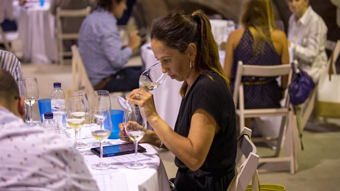 Agro.- Los Premis Vinari celebran la cata de finalistas con 266 vinos de 149 bod