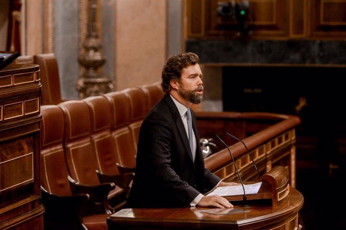 El portavoz de Vox en el Congreso de los Diputados, Iván Espinosa de los Monteros,durante su intervención en el primer pleno ordinario en el Congreso de los Diputados desde el pasado mes de julio, en Madrid (España), a 10 de septiembre de 2019.