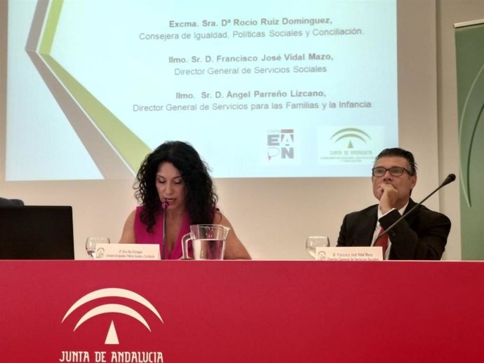 La consejera de Igualdad, Rocío Ruiz, este martes en unas jornadas sobre Renta Mínima de Inserción Social.