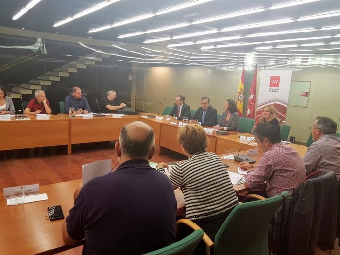 El consejero de Justicia, Interior y Víctimas, Enrique López, mantiene un primer encuentro con sindicatos judiciales