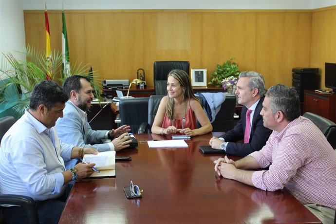 [Grupohuelva] Nota, Fotos Y Audios Junta (Pago Deuda Ibi Con Ayuntamientos)