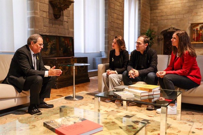 Representants de Gure Esku Dago són rebuts a Barcelona pel president de la Generalitat, Quim Torra.