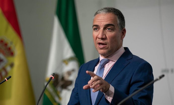 El consejero de la Presidencia, Administración Pública e Interior y portavoz del Ejecutivo andaluz, Elías Bendodo, en rueda de prensa tras el Consejo de Gobierno