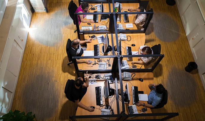 Líneas de atención telefónica