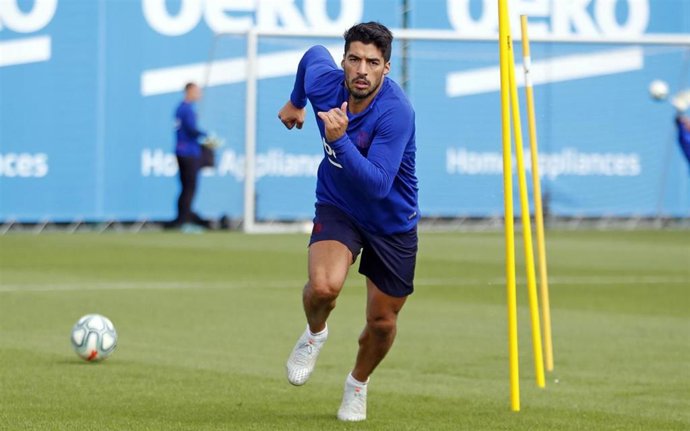 Luis Suárez entrenando con el Barcelona