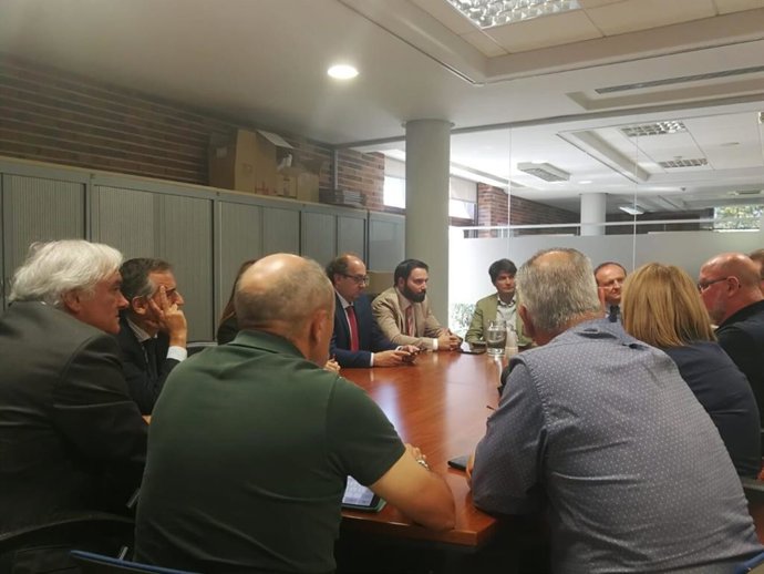 El delegado de Economía, Innovación y Empleo del Ayuntamiento de Madrid, Miguel Ángel Redondo, se reúne con representantes de CEIM, CCOO y UGT para perfilar un plan de empleo para 2020-2021