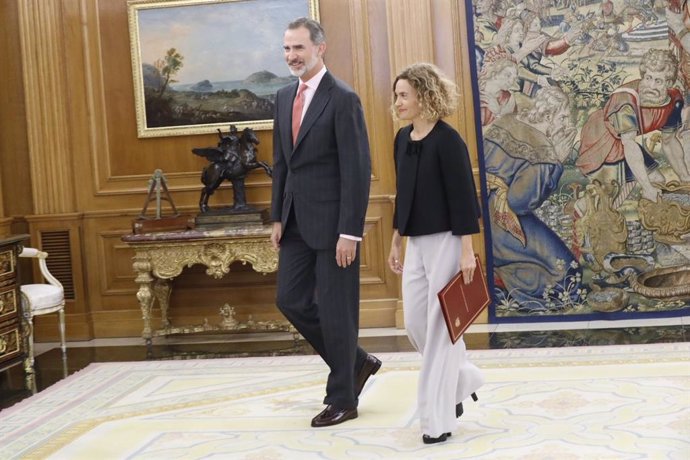 El Rey Felipe VI recibe en el Palacio de la Zarzuela a la presidenta del Congreso de los Diputados, Meritxell Batet.