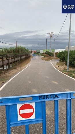 Rambla Del Rincón Del  Gallego, Torreagüera Cortada Al Tráfico Por Temporal
