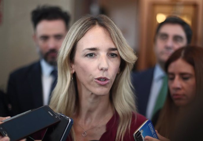 La portaveu parlamentria del PP, Cayetana Álvarez de Toledo, ofereix declaracions als mitjans de comunicació després de la Junta de Portaveu del Congrés dels Diputats a Madrid (Espanya), a 10 de setembre de 2019.