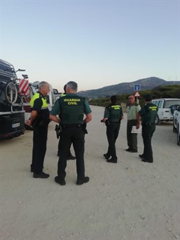 Operativo para levantar acampadas ilegales en Tarifa