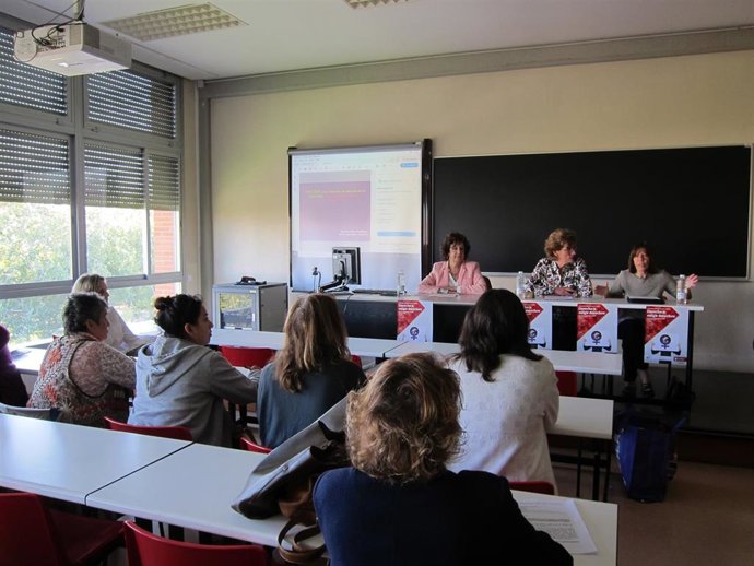 Inauguración de la VI Reunión Científica 'Derecho a exigir derechos' de la UR