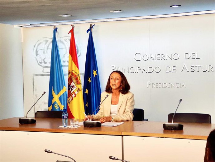 La portavoz del Gobierno y consejera de derechos sociales y bienestar, Melania Álvarez, en rueda de prensa.