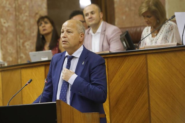 Comparecencia del consejero de Educación y Deporte, Javier Imbroda, en una imagen de archivo