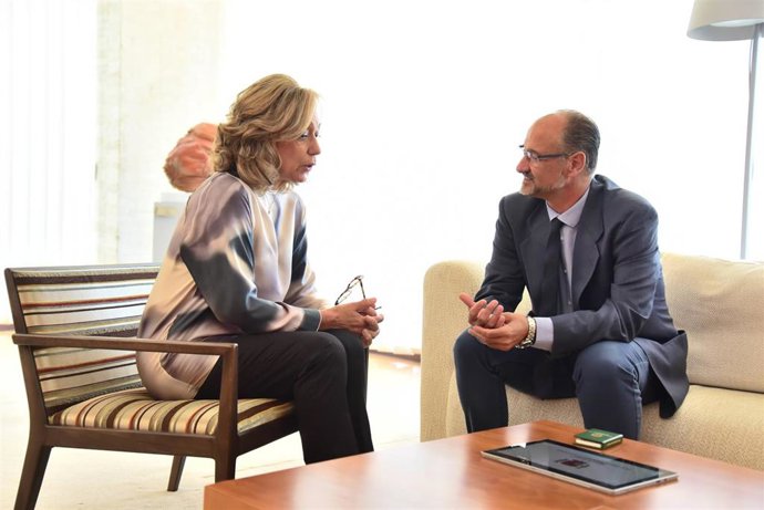 El presidente de las Cortes recibe a la Fiscal Superior de Castilla y León.