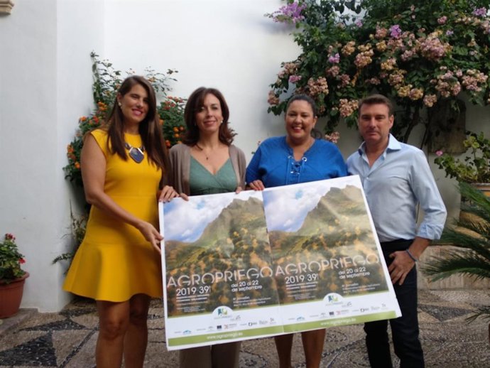 Amo (dcha.) y Cabello (izda.), en la presentación de Agropriego 2019