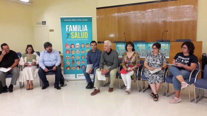 Se ha presentado el Programa de Educación para la Salud del Ayuntamiento de Logroño, que aborda temas como las adicciones, especialmente al juego, el uso de las nuevas tecnologías o el 'bullying'.