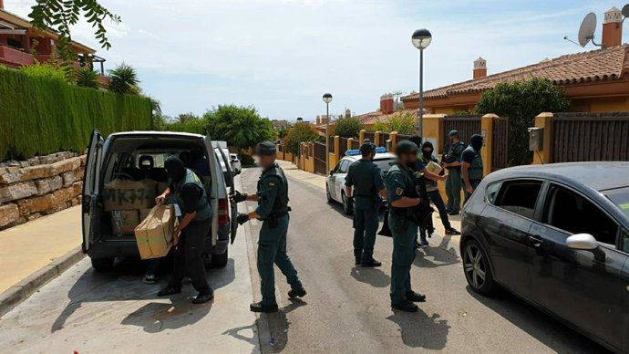 Operación contra tráfico de drogas en Estepona y Marbella