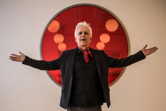 Imagen promocional de Kiko Veneno de su nuevo disco, 'Sombrero Roto'.