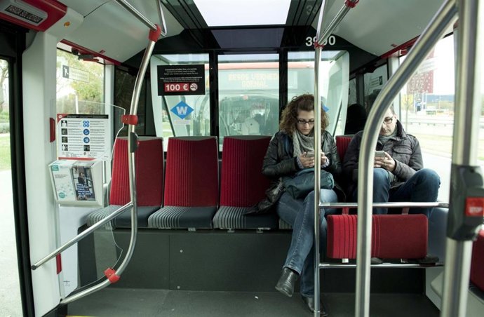 Interior d'un bus de TMB a Barcelona