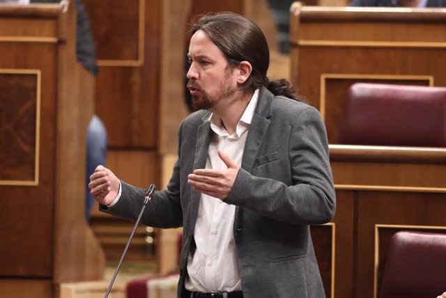 Iglesias aboga por no "bajar los brazos" y se dirige a Sánchez: "Aún tenemos tiempo, pongámonos de acuerdo"