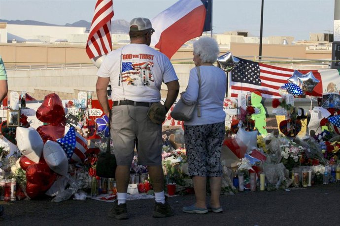 Memorial por las víctimas de la matanza de El Paso